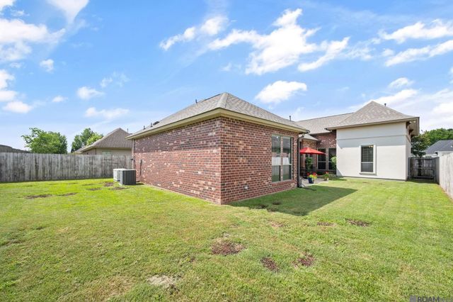 13434 Quail Grove Ave, Baton Rouge, LA 70809
