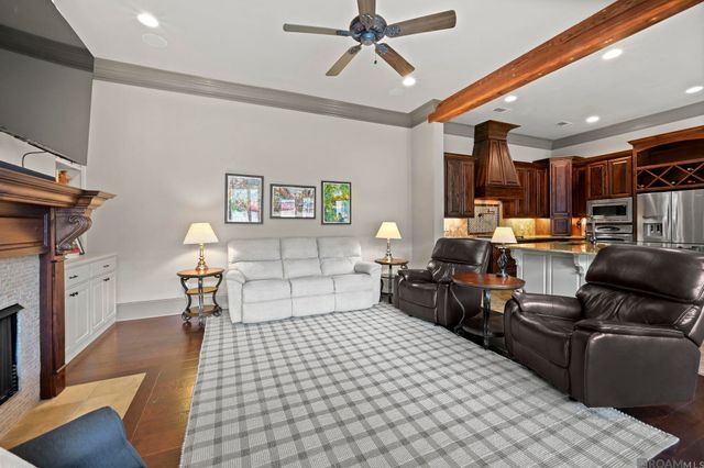 13434 Quail Grove Ave, Baton Rouge, LA 70809