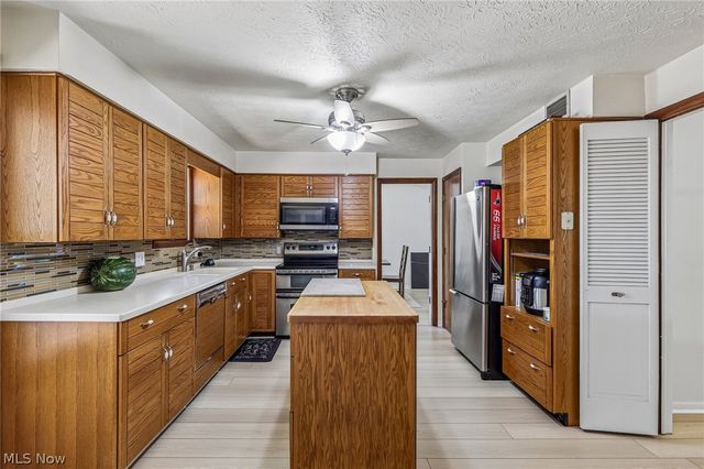 4300 Washington Avenue, Lorain, OH 44052