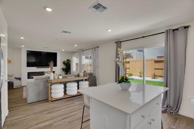 18460 Inland Passage Way, Lathrop, CA 95330