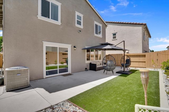 18460 Inland Passage Way, Lathrop, CA 95330