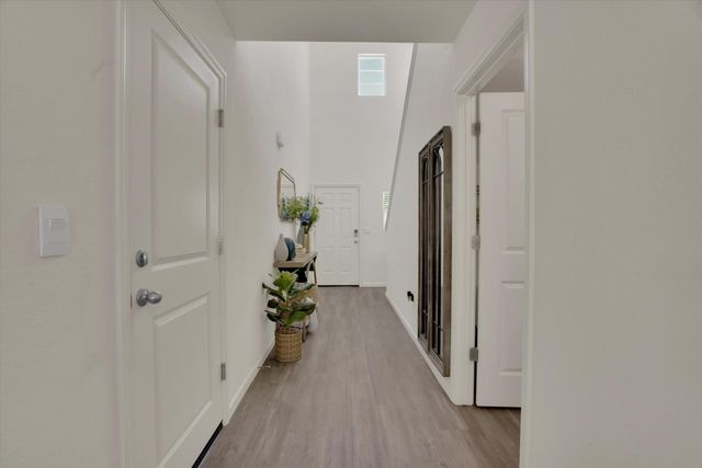 18460 Inland Passage Way, Lathrop, CA 95330