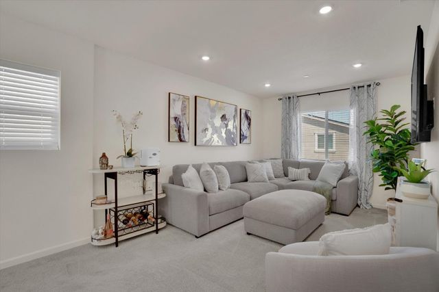 18460 Inland Passage Way, Lathrop, CA 95330