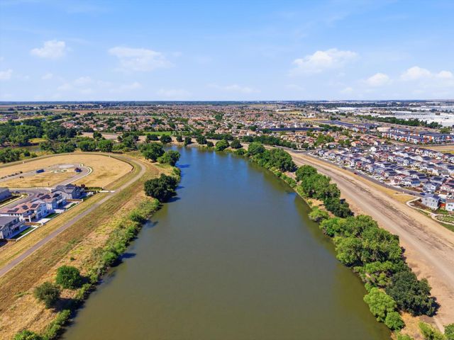 18460 Inland Passage Way, Lathrop, CA 95330