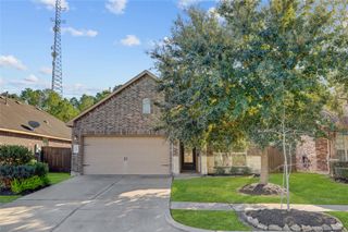 624 Pedernales Street, Webster, TX 77598