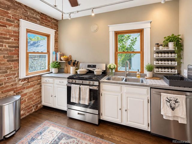 970 S Pearl Street, Denver, CO 80209