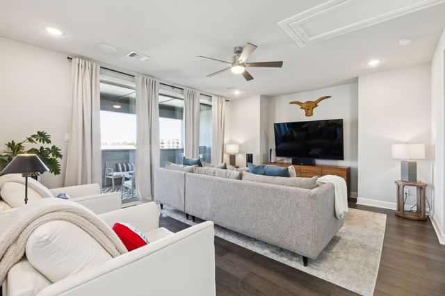 7121 Laurel Ridge, Dallas, TX 75231