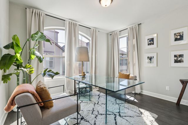 7121 Laurel Ridge, Dallas, TX 75231