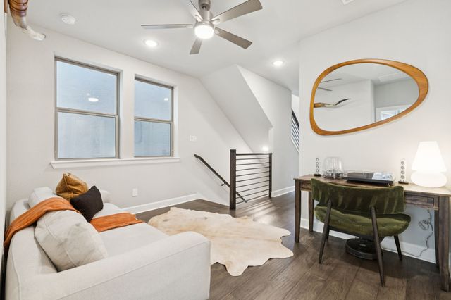 7121 Laurel Ridge, Dallas, TX 75231