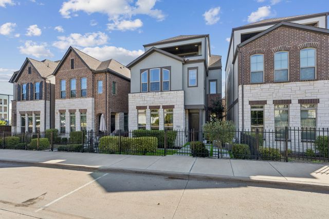 7121 Laurel Ridge, Dallas, TX 75231