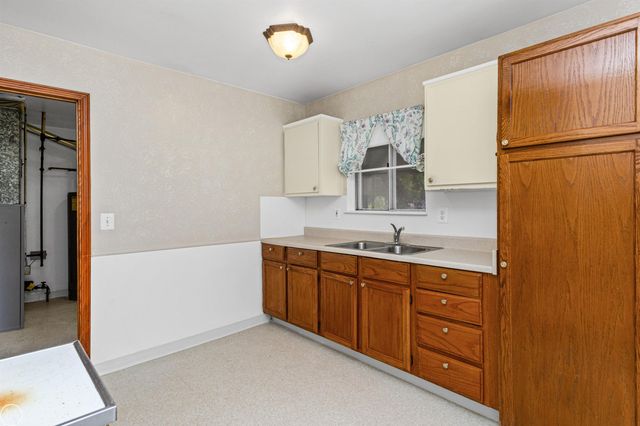 6793 Prospect Avenue, Warren, MI 48091