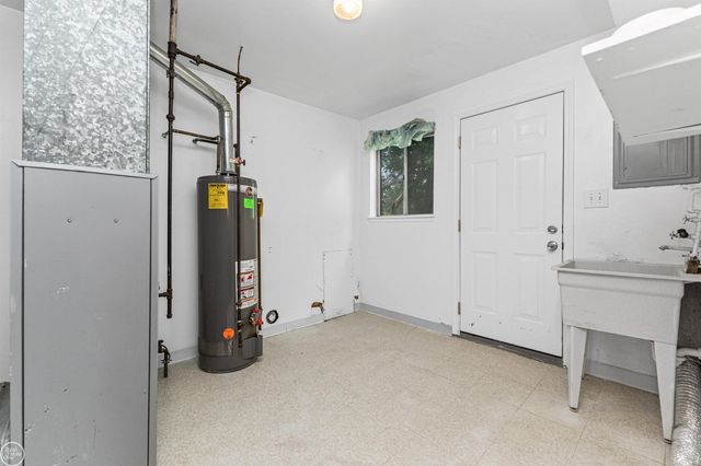 6793 Prospect Avenue, Warren, MI 48091