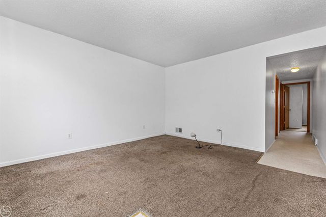 6793 Prospect Avenue, Warren, MI 48091