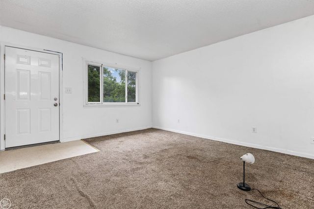 6793 Prospect Avenue, Warren, MI 48091