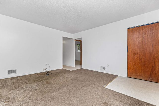 6793 Prospect Avenue, Warren, MI 48091