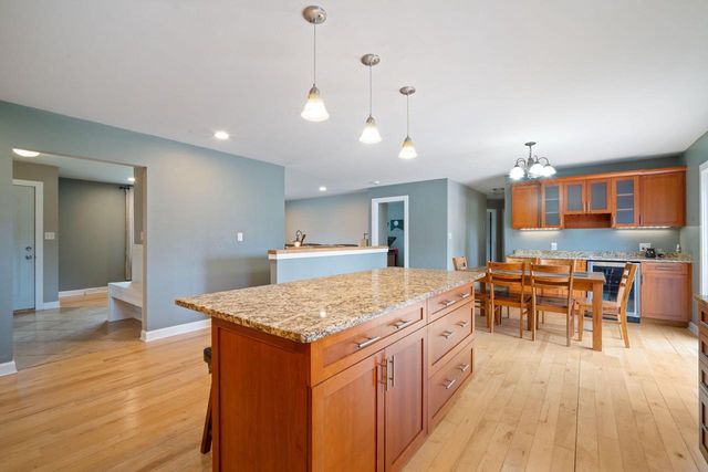 1622 Sharon LANE, Grafton, WI 53024