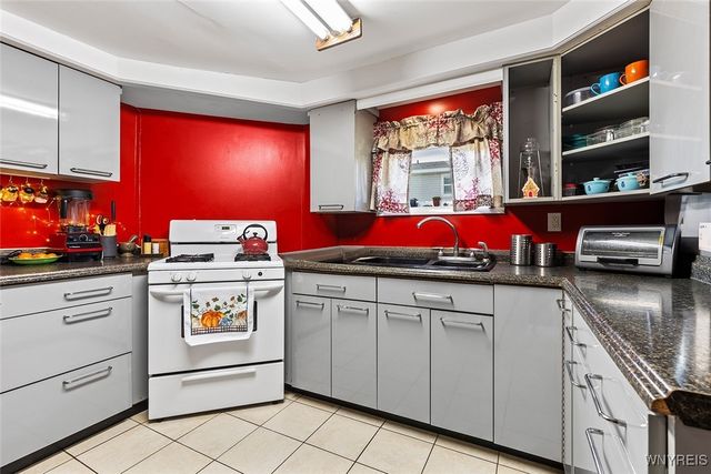 93 Edgar Avenue, Tonawanda, NY 14207