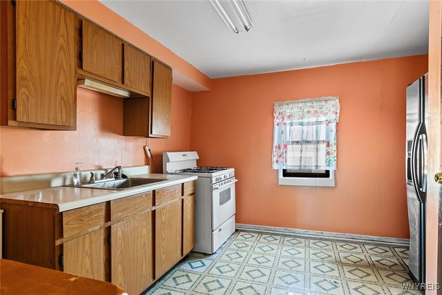 93 Edgar Avenue, Tonawanda, NY 14207