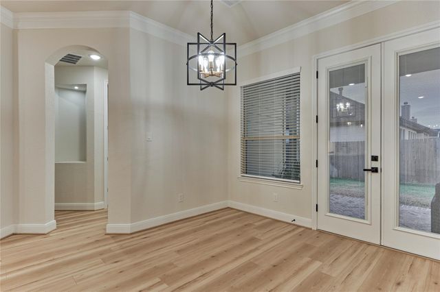 154 Wyndemere Drive, Montgomery, TX 77356