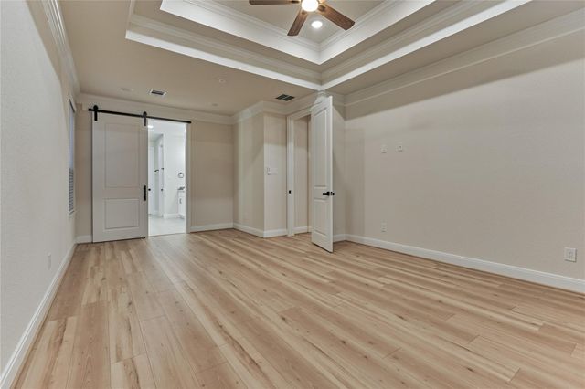154 Wyndemere Drive, Montgomery, TX 77356