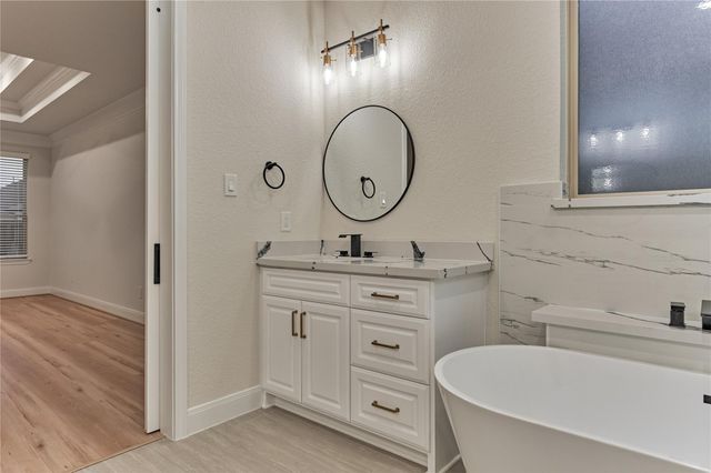 154 Wyndemere Drive, Montgomery, TX 77356