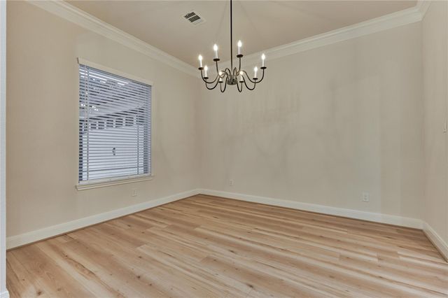 154 Wyndemere Drive, Montgomery, TX 77356