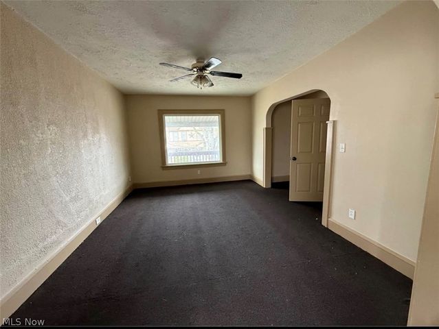 3147 W 82nd Street, Cleveland, OH 44102