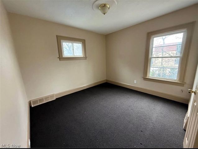 3147 W 82nd Street, Cleveland, OH 44102