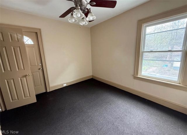 3147 W 82nd Street, Cleveland, OH 44102