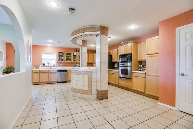 14550 Deer Valley Drive, Carlsbad, TX 76934