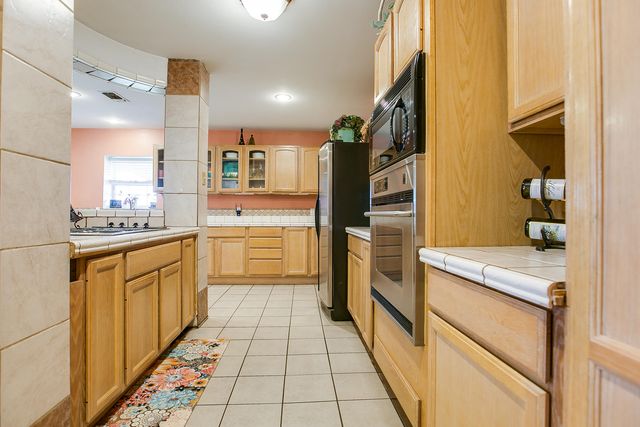 14550 Deer Valley Drive, Carlsbad, TX 76934