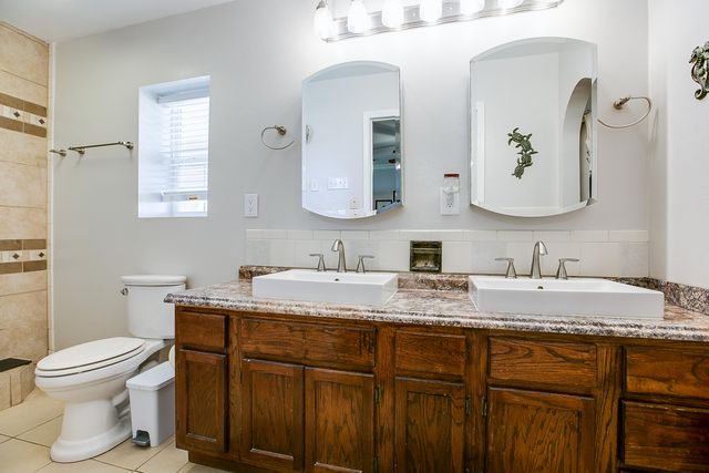 14550 Deer Valley Drive, Carlsbad, TX 76934