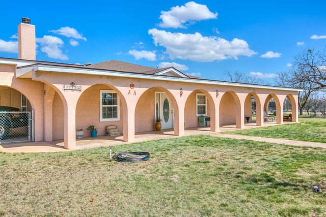 14550 Deer Valley Drive, Carlsbad, TX 76934