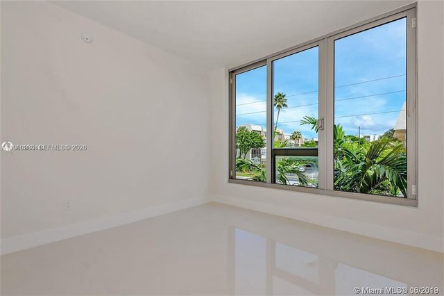2960 NE 207th St TS-102, Aventura, FL 33180