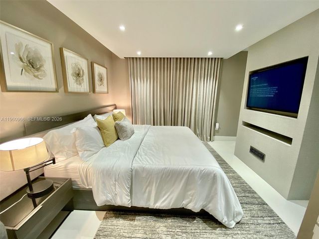 2960 NE 207th St TS-102, Aventura, FL 33180