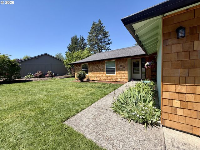 2715 Sw 31ST St, Gresham, OR 97080