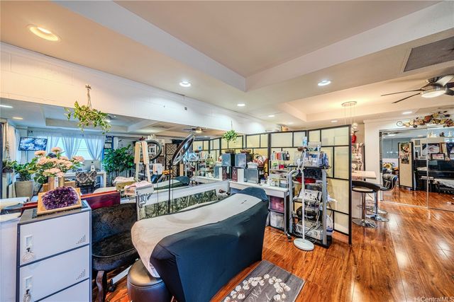 2203 Young Street 1, Honolulu, HI 96826