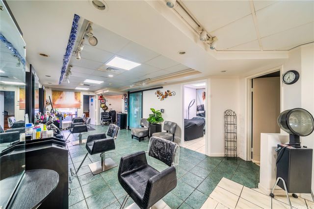 2203 Young Street 1, Honolulu, HI 96826