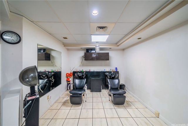 2203 Young Street 1, Honolulu, HI 96826