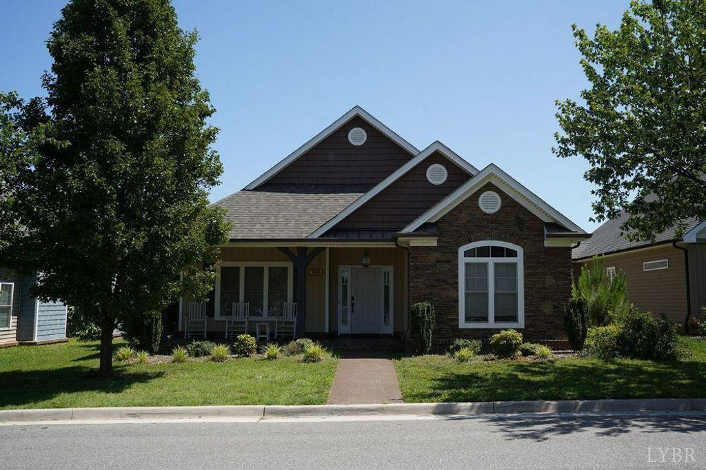 305 Capstone Drive, Lynchburg, VA 24502