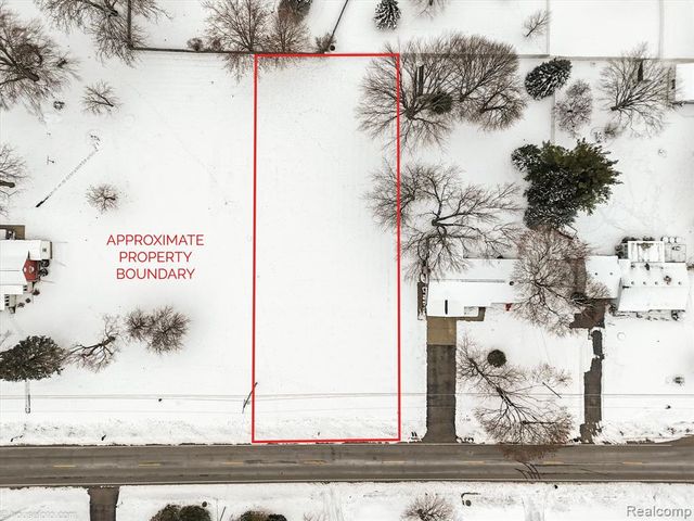 S Genesee Road, Grand Blanc, MI 48439