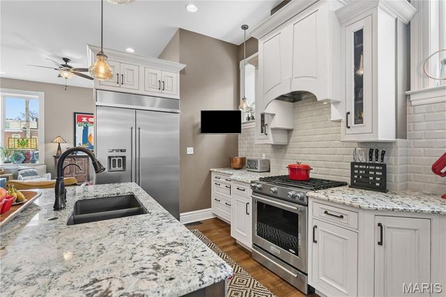 2319 Whittemore Place, St Louis, MO 63104