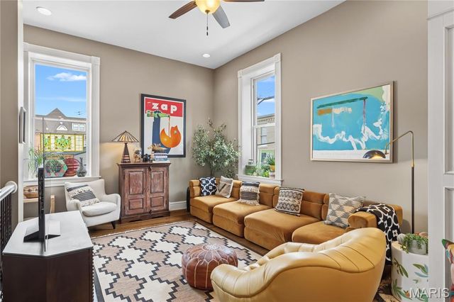 2319 Whittemore Place, St Louis, MO 63104