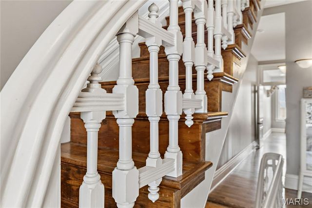 2319 Whittemore Place, St Louis, MO 63104