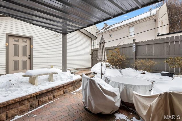 2319 Whittemore Place, St Louis, MO 63104