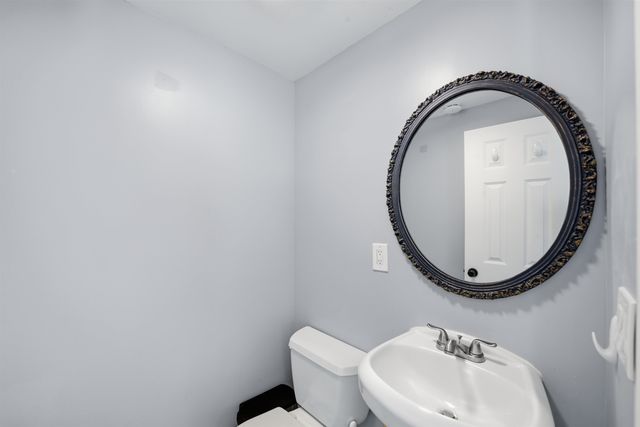 169 North Brownell Road, Williston, VT 05495
