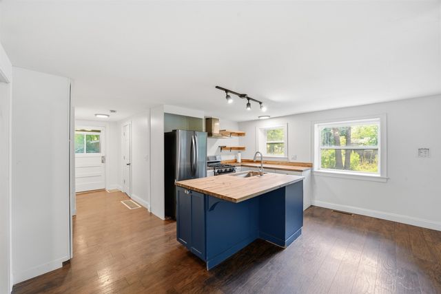 169 North Brownell Road, Williston, VT 05495