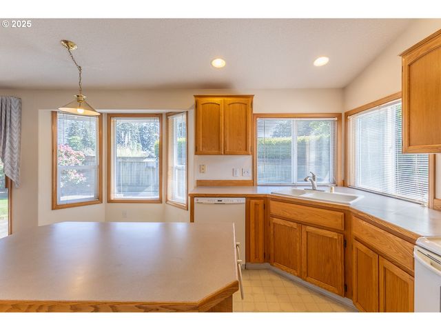 10605 Ne 19TH St, Vancouver, WA 98664