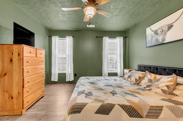 425 Creekside Ln, Spring Hill, TN 37174