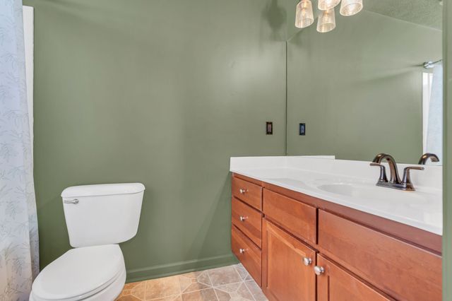 425 Creekside Ln, Spring Hill, TN 37174